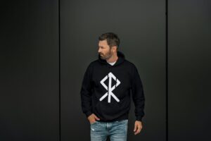 Hoodie – VERÐANDI Rune